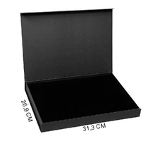 Коробка подарочная Solution Prestige Yota Fabrique, размер 31,3*26,9*3,7 см,  с магнитным клапаном, под индивидуальную вырубку,  с черным ложементом, черная