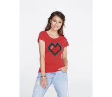 Футболка женская Pixel Heart, красная, размер S