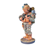 Скульптура "Военный"